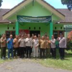 Untuk Menjaga Kelestarian Hutan, Satbinmas Polres Batu Jalin Sinergi dengan Perhutani BKPH Ngantang IMG-20250216-WA0030